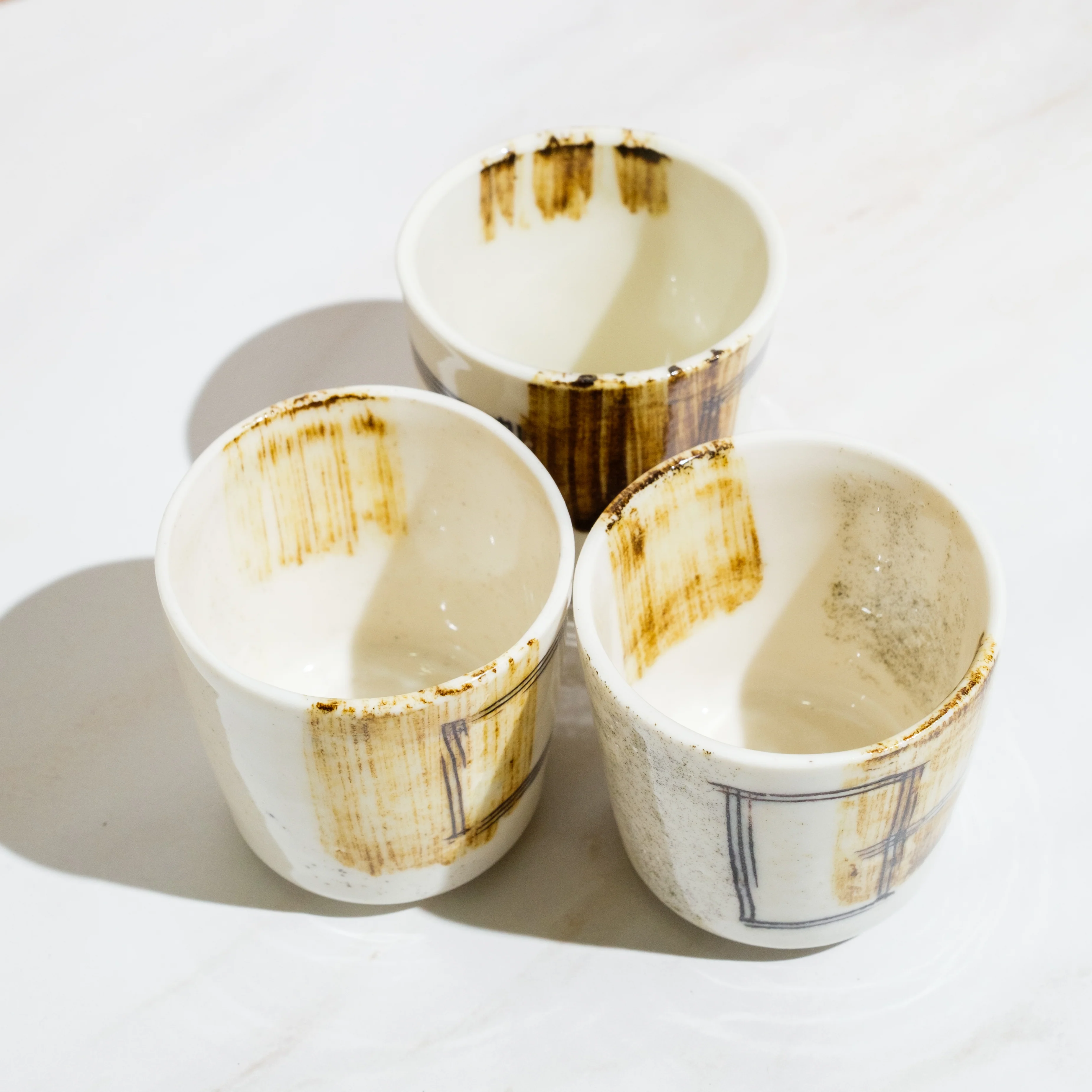 White, Brushed Iron Oxide Yunomi - Image 3